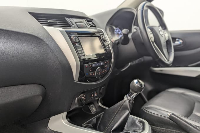 2025 Nissan Navara