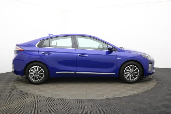 2025 Hyundai Ioniq