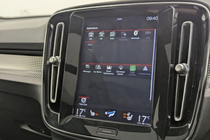 2025 Volvo Xc40