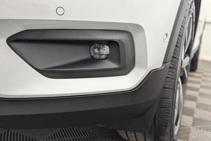 2025 Volvo Xc40