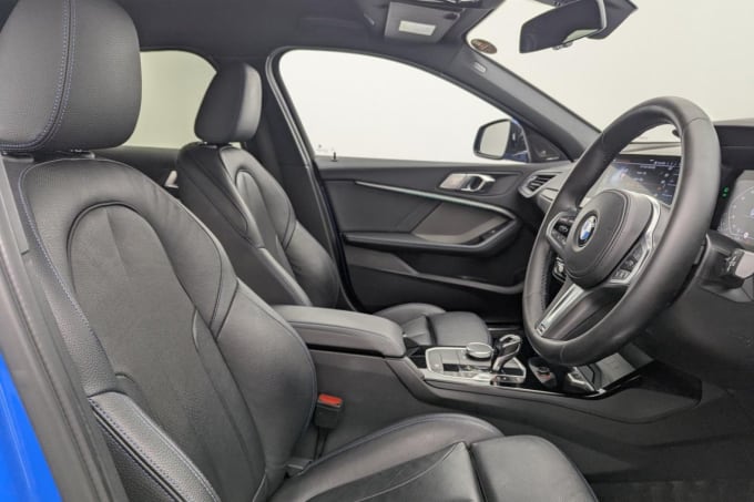 2025 BMW 1 Series