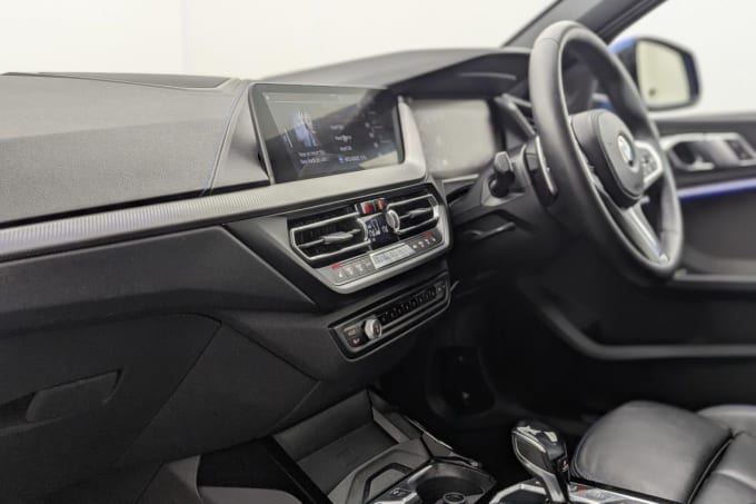 2025 BMW 1 Series