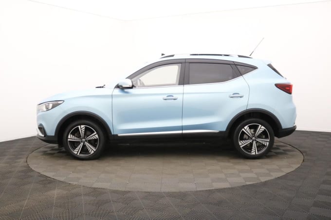 2025 Mg Mg Zs