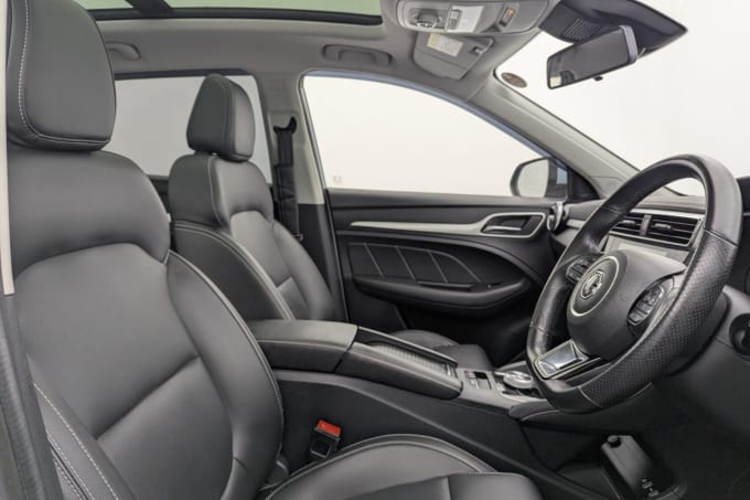 2025 Mg Mg Zs