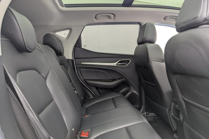 2025 Mg Mg Zs