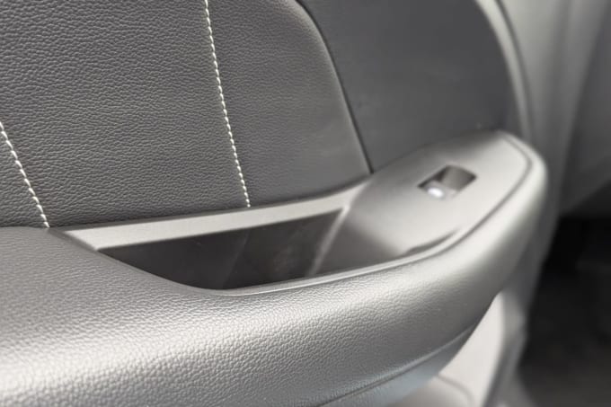 2025 Mg Mg Zs