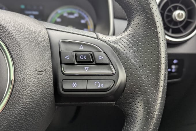 2025 Mg Mg Zs