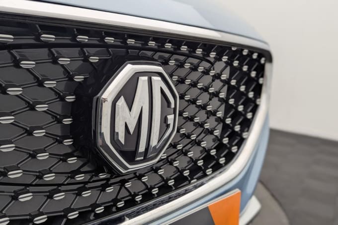 2025 Mg Mg Zs