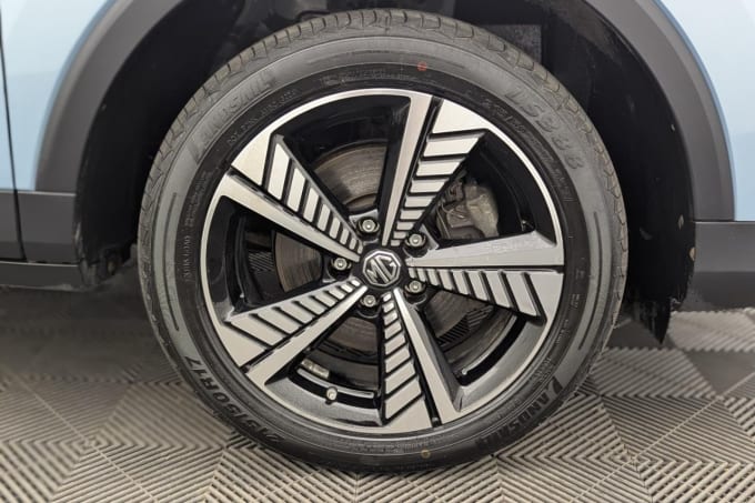 2025 Mg Mg Zs