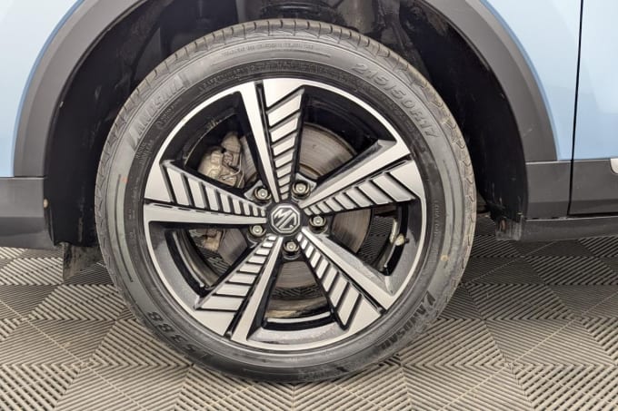 2025 Mg Mg Zs
