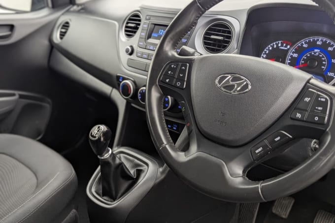 2025 Hyundai I10