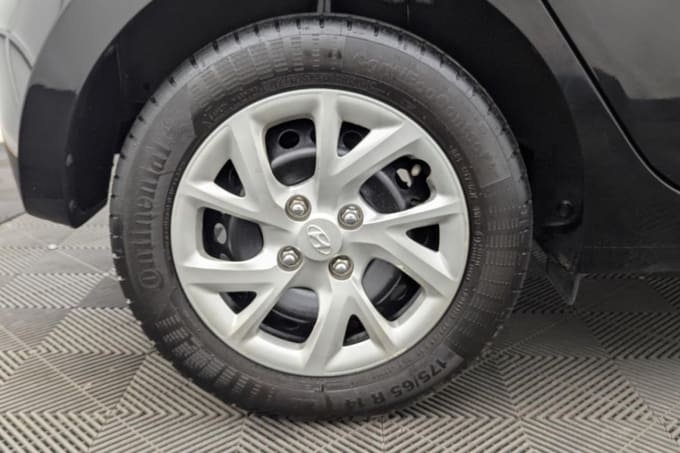 2025 Hyundai I10