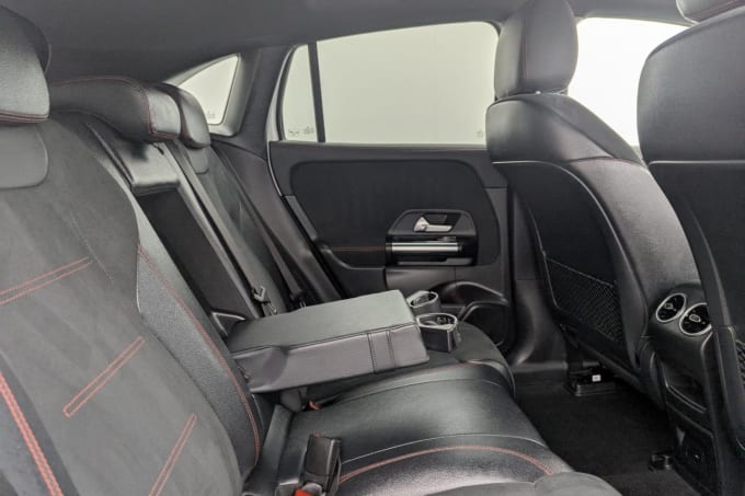 2025 Mercedes-benz Eqa