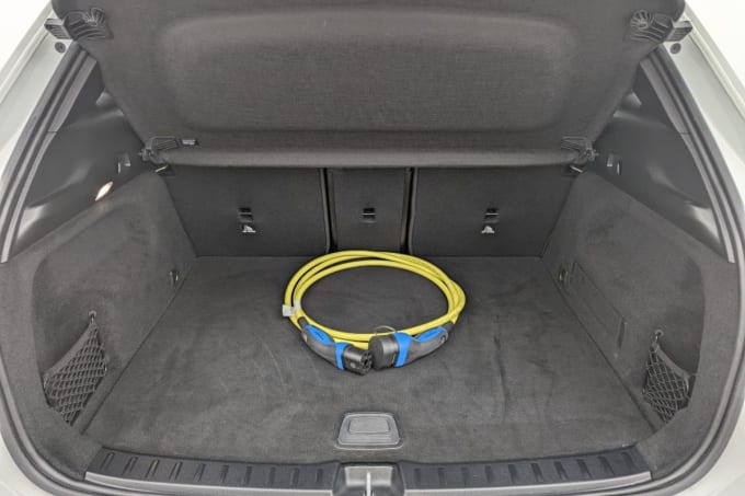 2025 Mercedes-benz Eqa