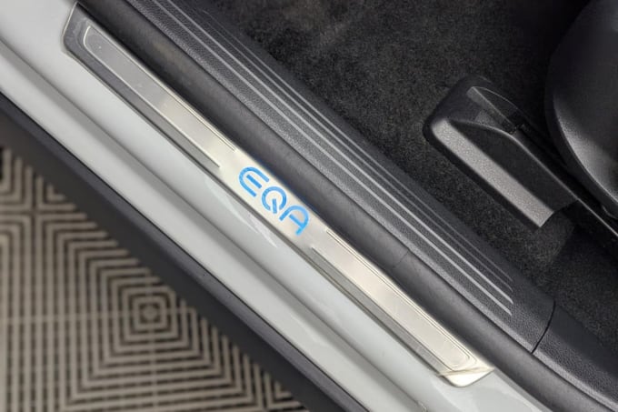 2025 Mercedes-benz Eqa
