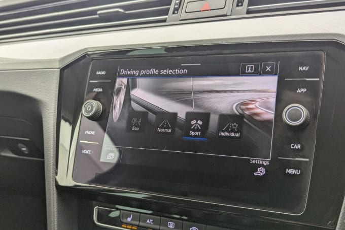 2025 Volkswagen Passat