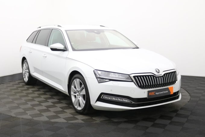 2025 Skoda Superb