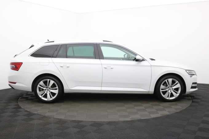 2025 Skoda Superb