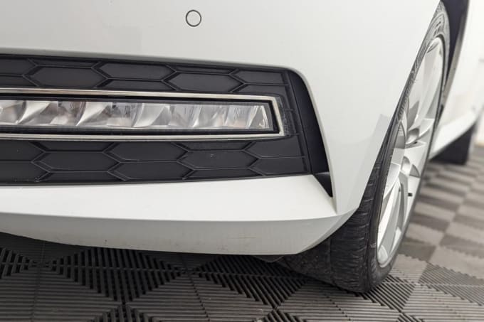 2025 Skoda Superb