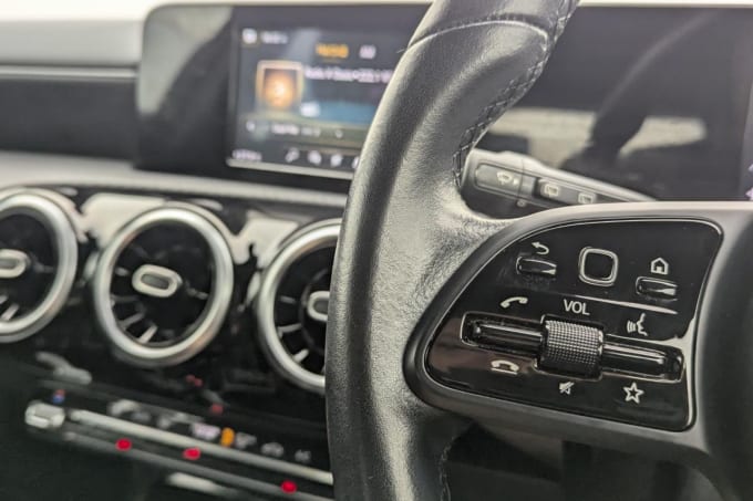 2025 Mercedes-benz A-class