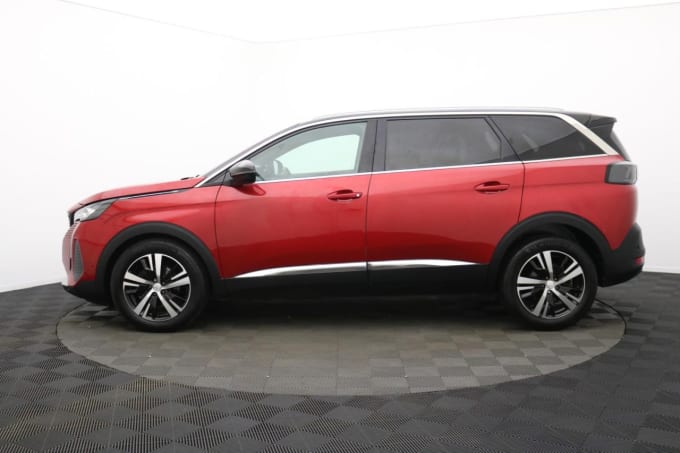 2025 Peugeot 5008