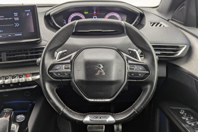 2025 Peugeot 5008