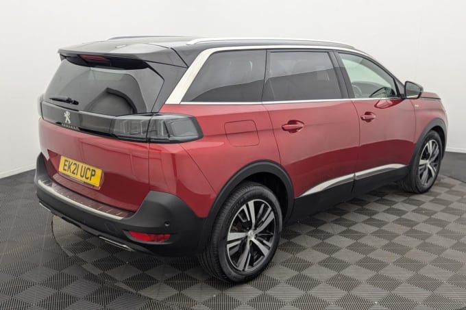 2025 Peugeot 5008