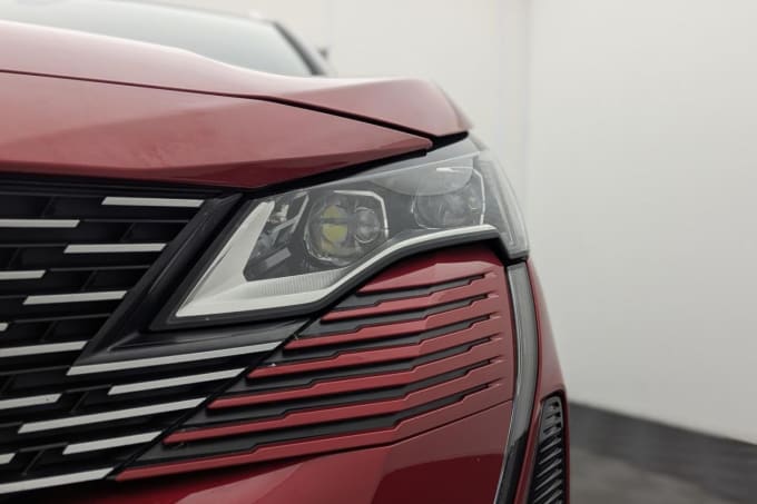 2025 Peugeot 5008