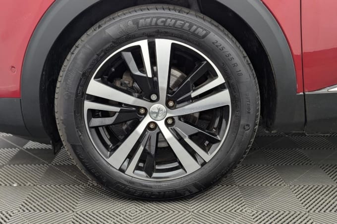 2025 Peugeot 5008