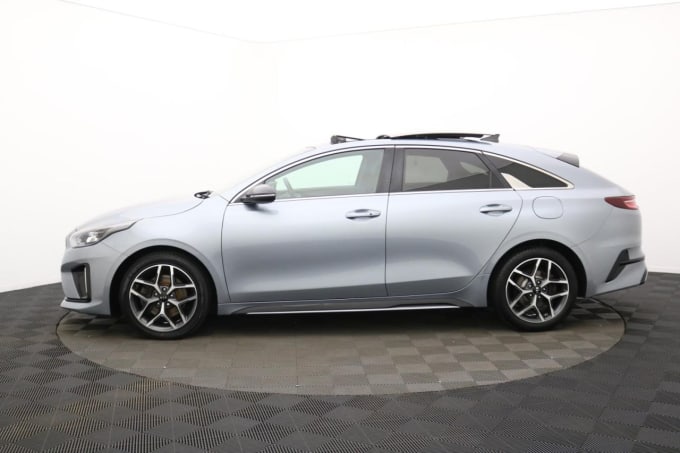 2025 Kia Proceed