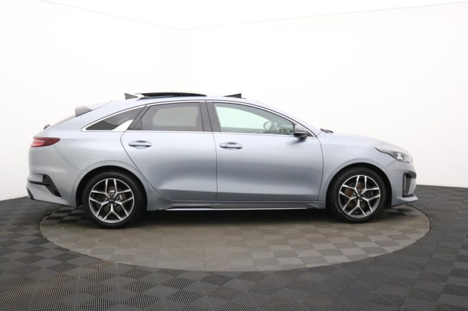 2025 Kia Proceed