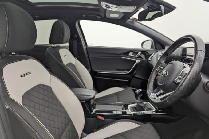 2025 Kia Proceed