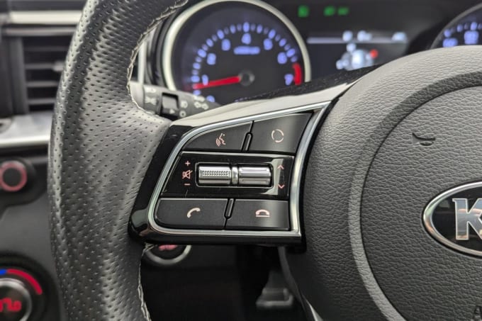 2025 Kia Proceed