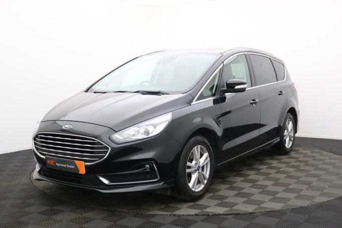 2025 Ford S-max
