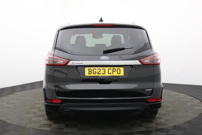 2025 Ford S-max