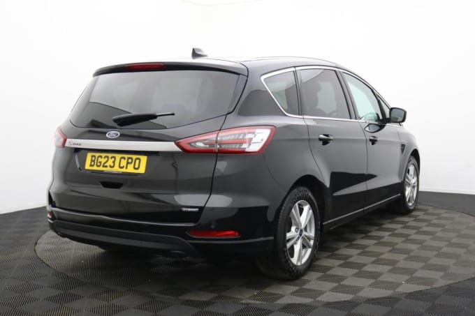 2025 Ford S-max