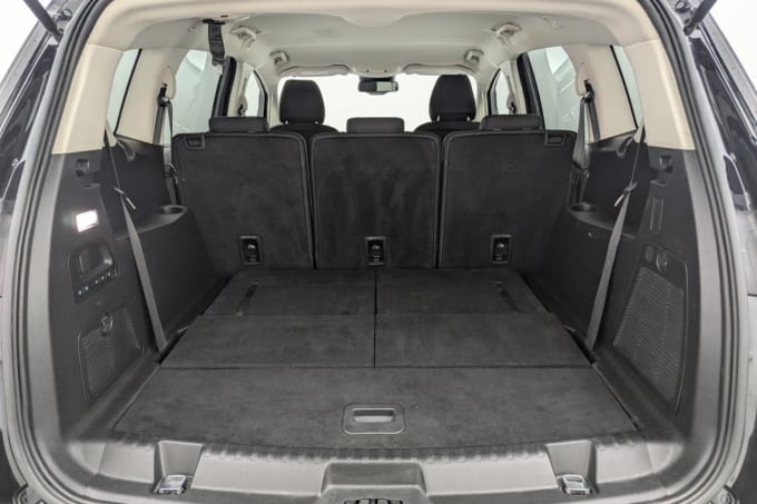 2025 Ford S-max