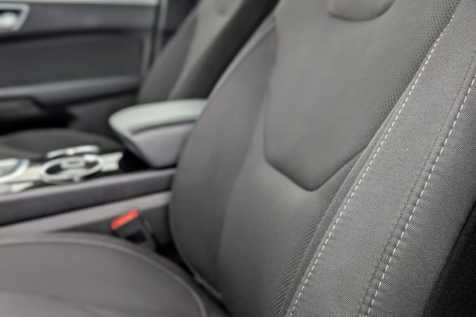 2025 Ford S-max