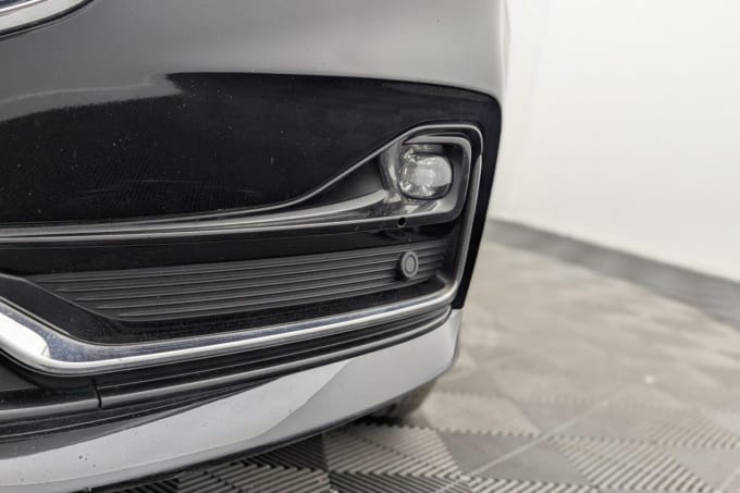 2025 Ford S-max