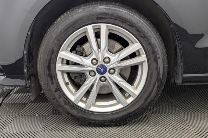 2025 Ford S-max