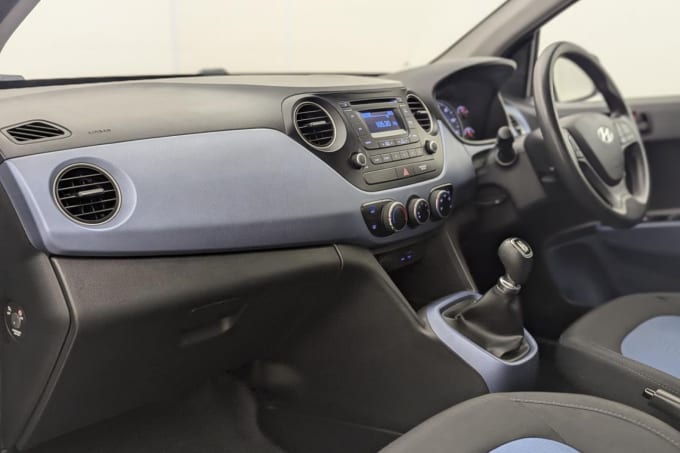 2025 Hyundai I10