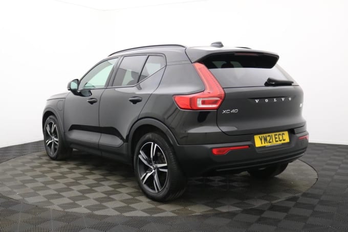2025 Volvo Xc40