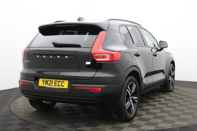 2025 Volvo Xc40