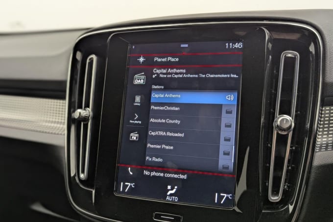 2025 Volvo Xc40