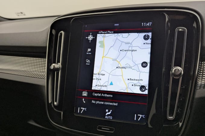 2025 Volvo Xc40