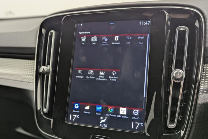 2025 Volvo Xc40