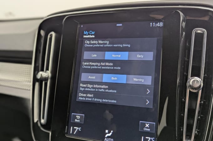 2025 Volvo Xc40