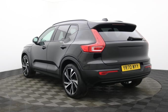 2025 Volvo Xc40
