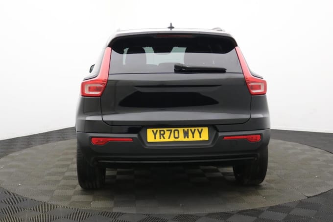 2025 Volvo Xc40