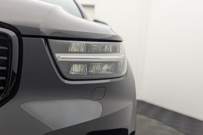 2025 Volvo Xc40